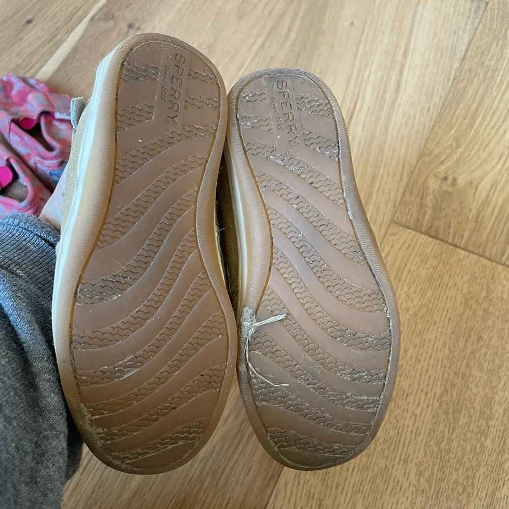 Sperry loafers glitter leather with Velcro girls 9 toddler